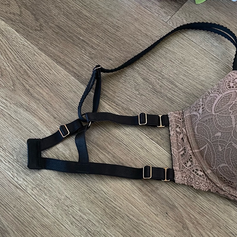 Victoria’s Secret Very Sexy Push Up Strappy Lace Bra. - Picture 5 of 11